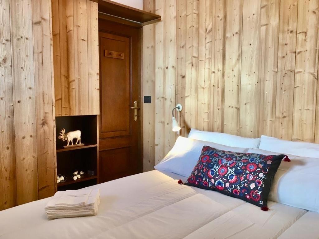Aroma Di Legno E Profumo Di Neve Breuil-Cervinia Exterior foto
